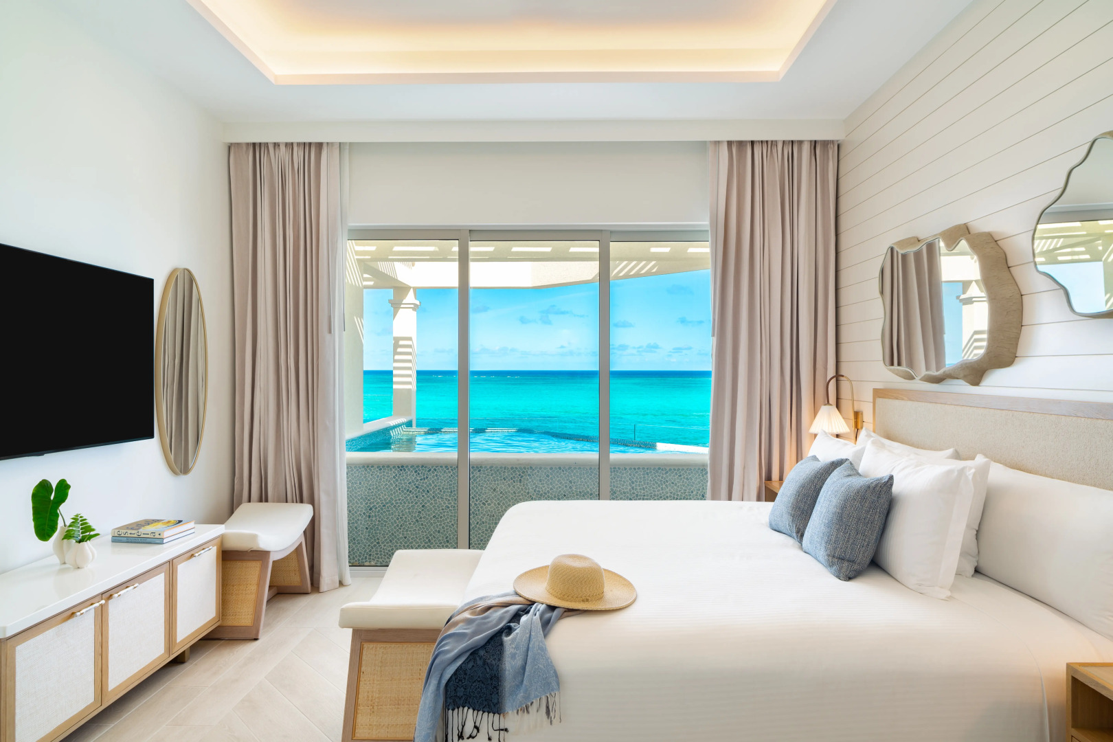 Photo - Windsong on the Reef