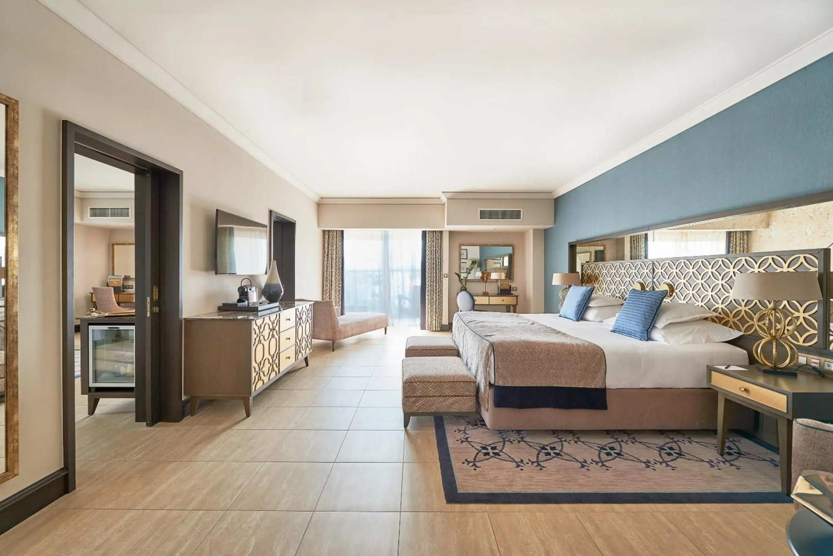 Photo - Dona Filipa Hotel