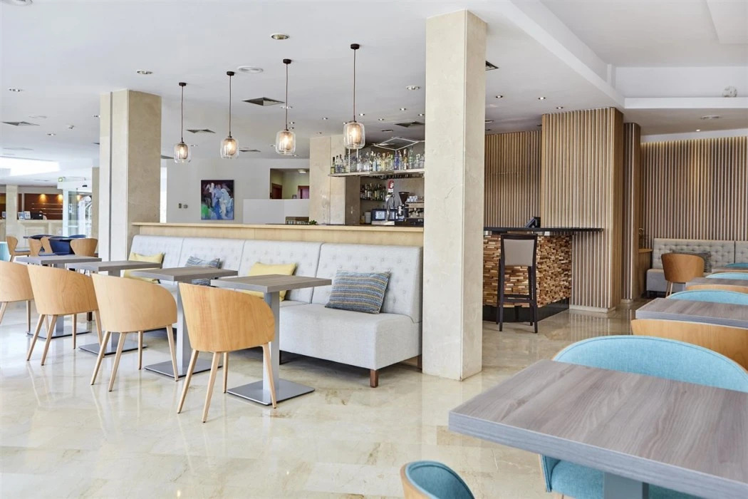 Photo - Universal Grand León & Spa