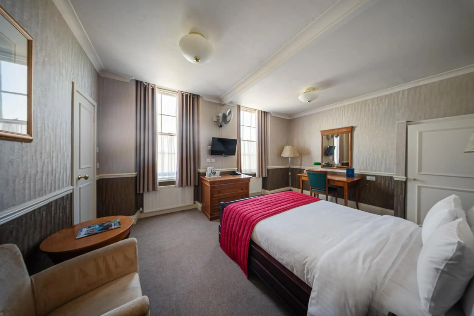 Photo - The Clarendon Hotel