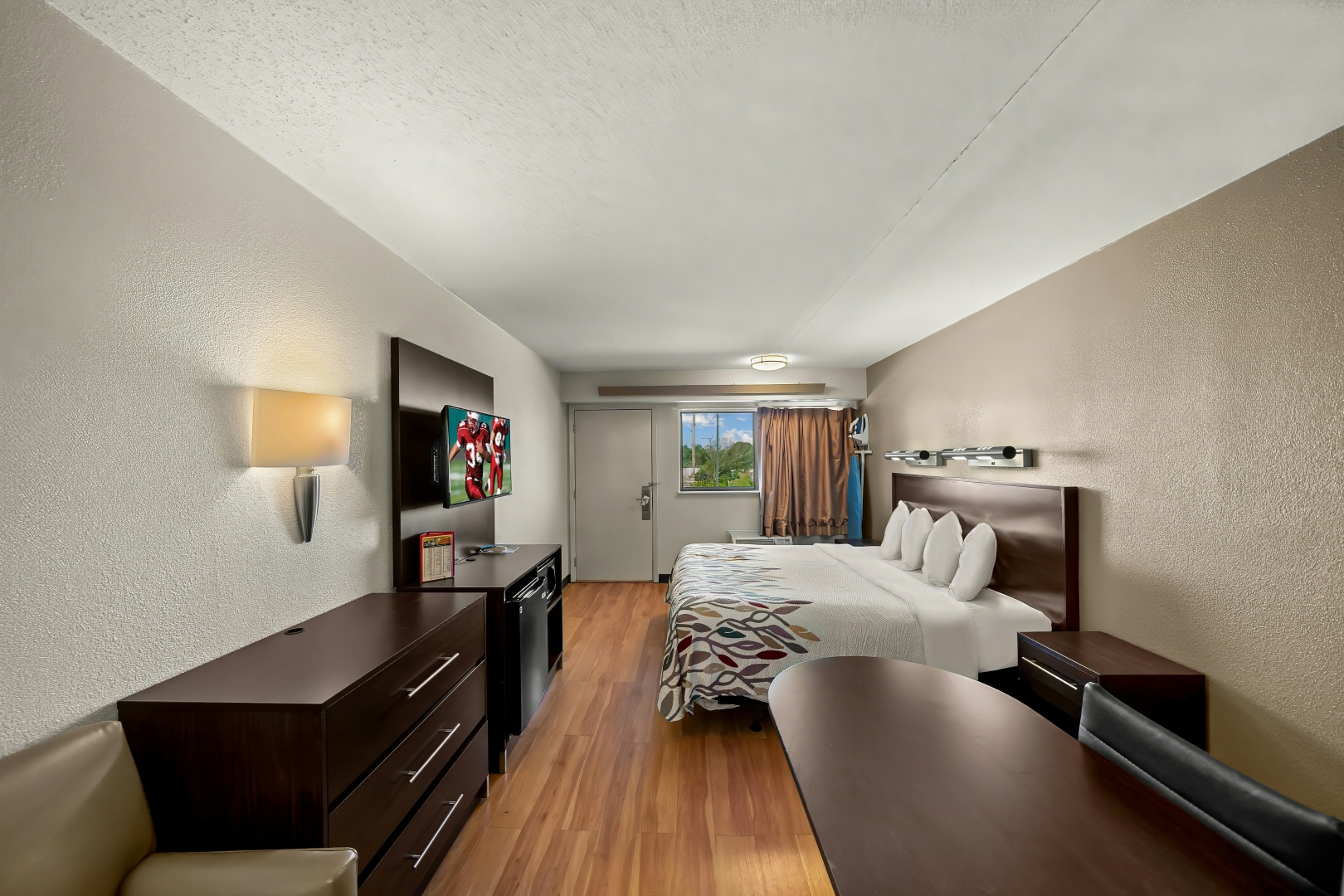 Photo - Red Roof Inn Dallas - DFW Airport North