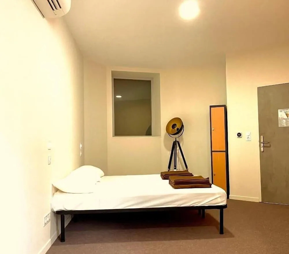 Foto - Hostel Flamingo Nîmes Gare Centre