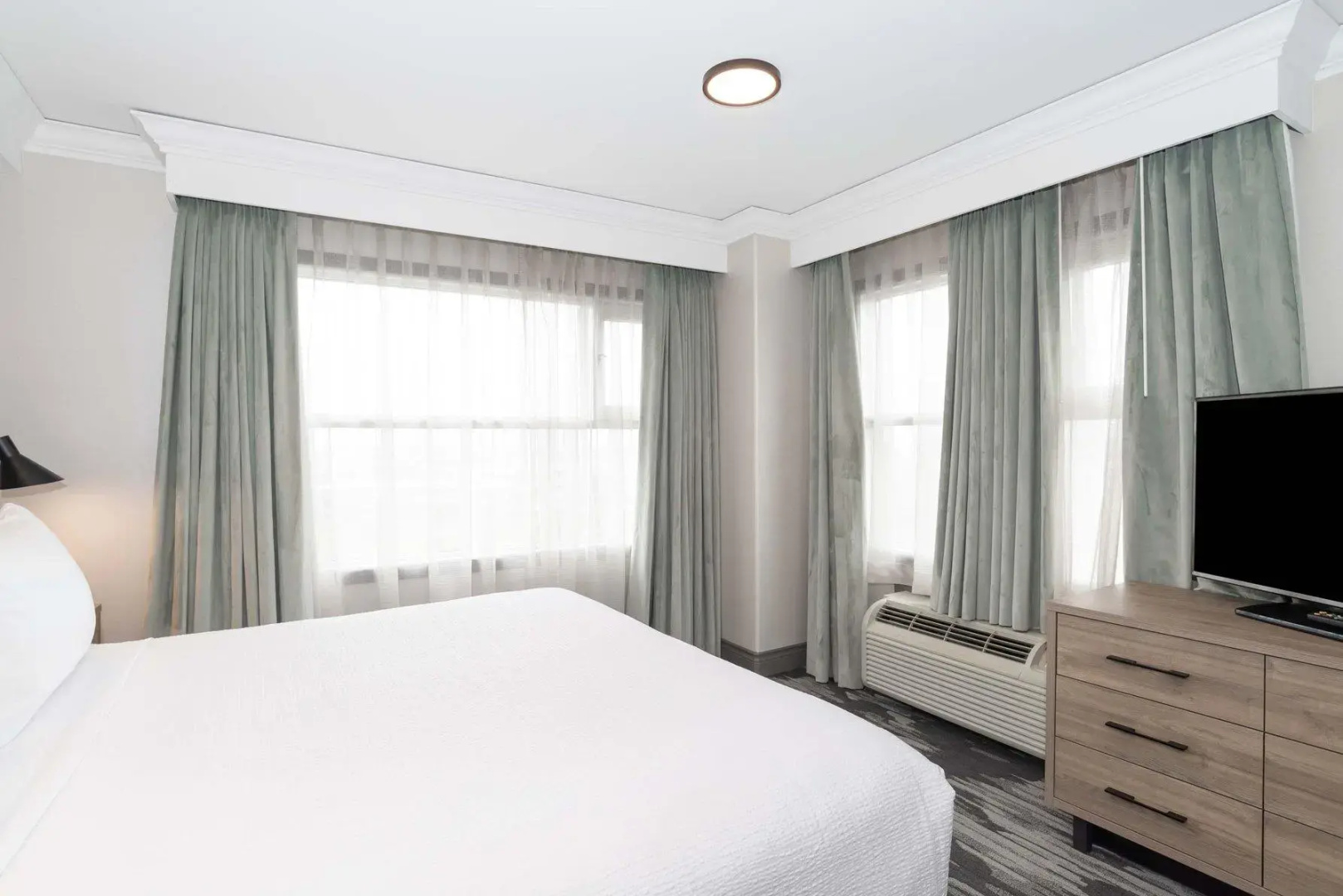 Foto - Sandman Signature Toronto Airport Hotel