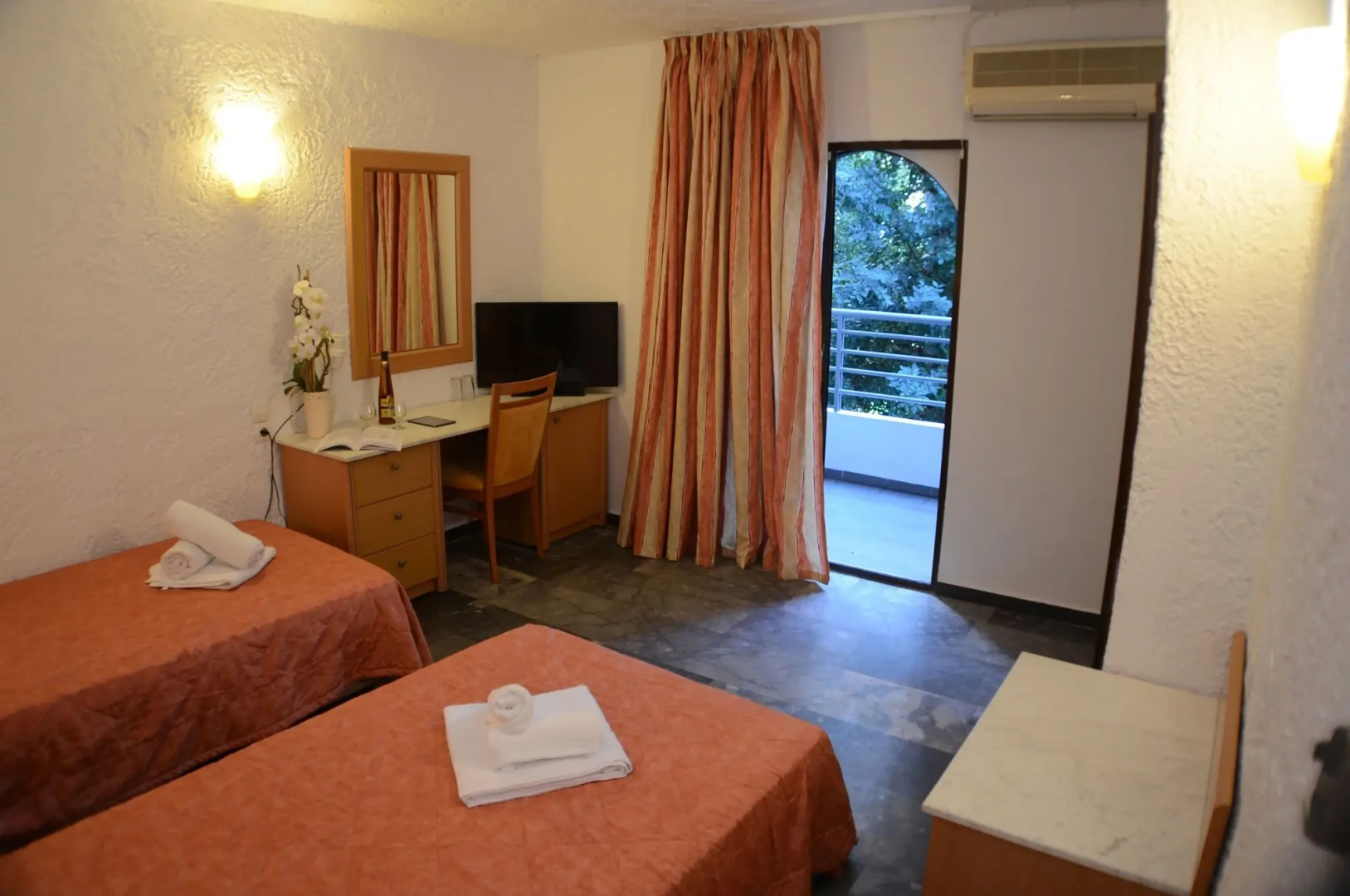 Foto - Karteros Hotel