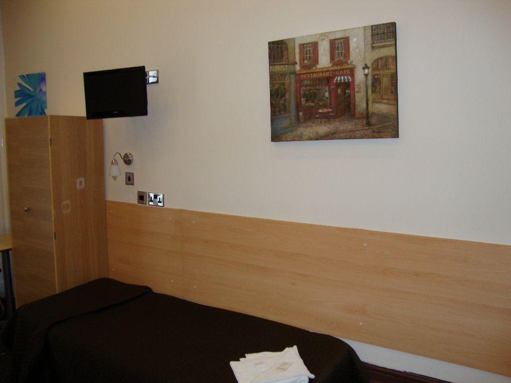 Photo - Tony's House Hotel