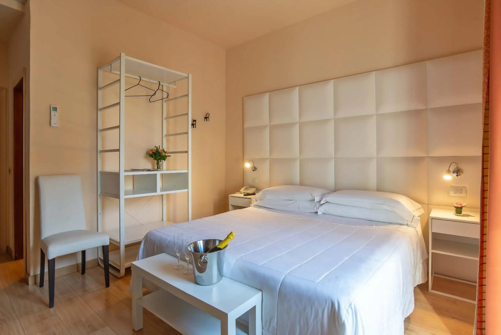 Photo - Hotel Jane