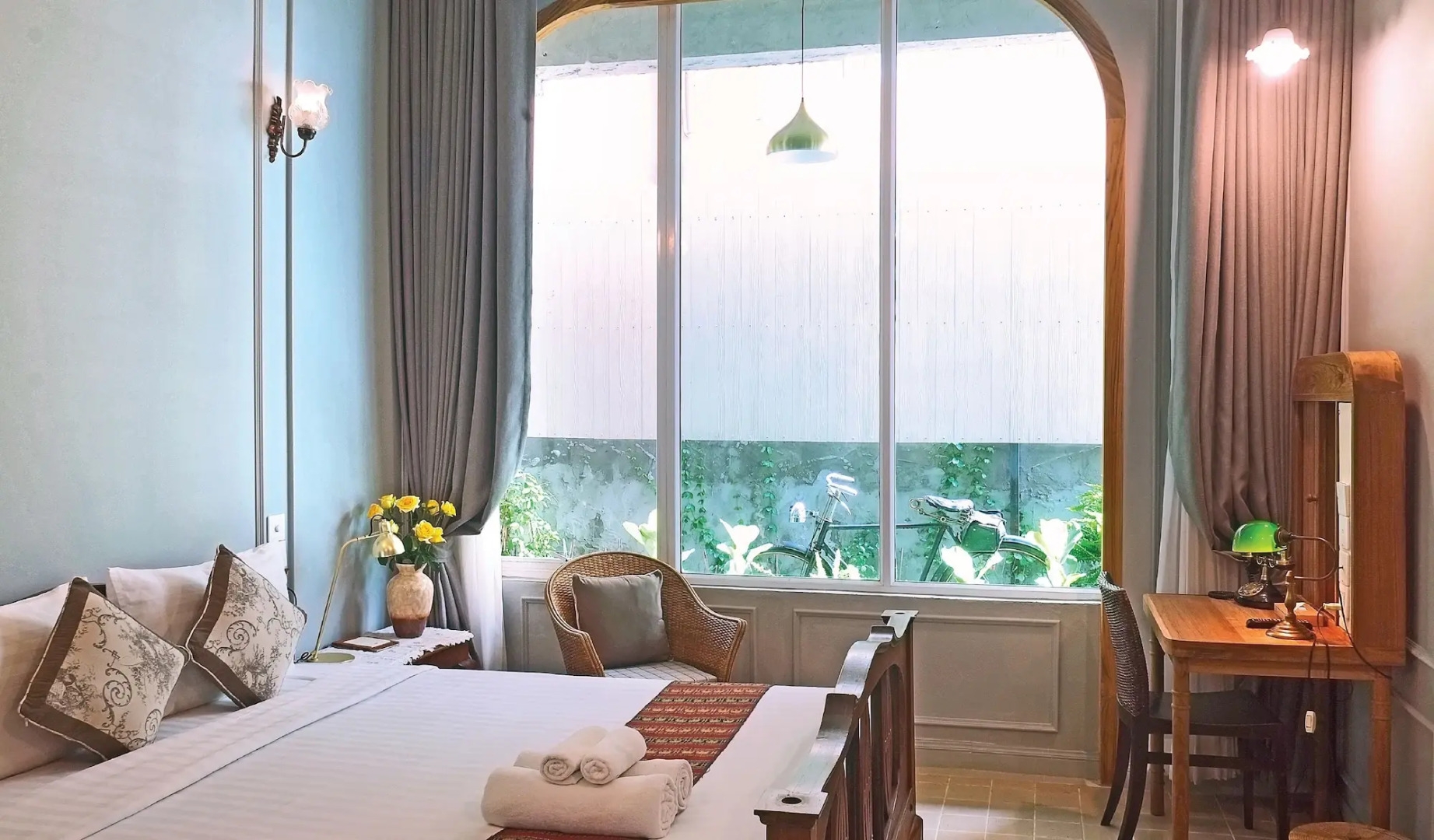 Photo - Yesterday Hotel