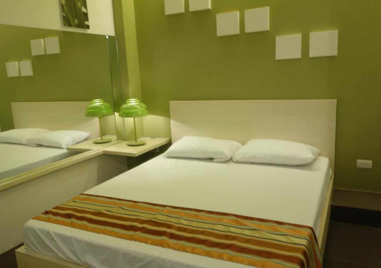 Hotel Monde