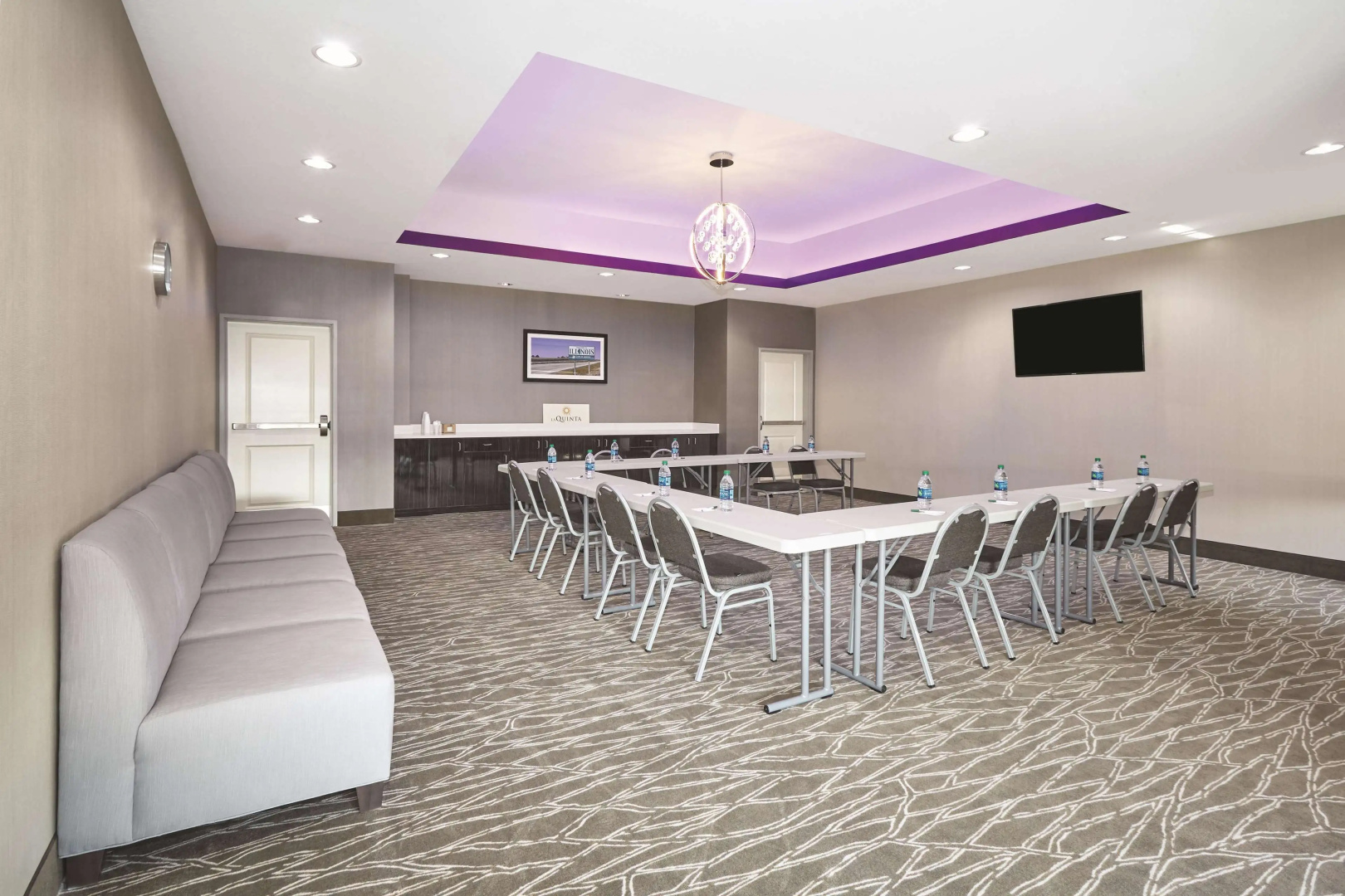 Photo - La Quinta Inn & Suites by Wyndham Springfield IL