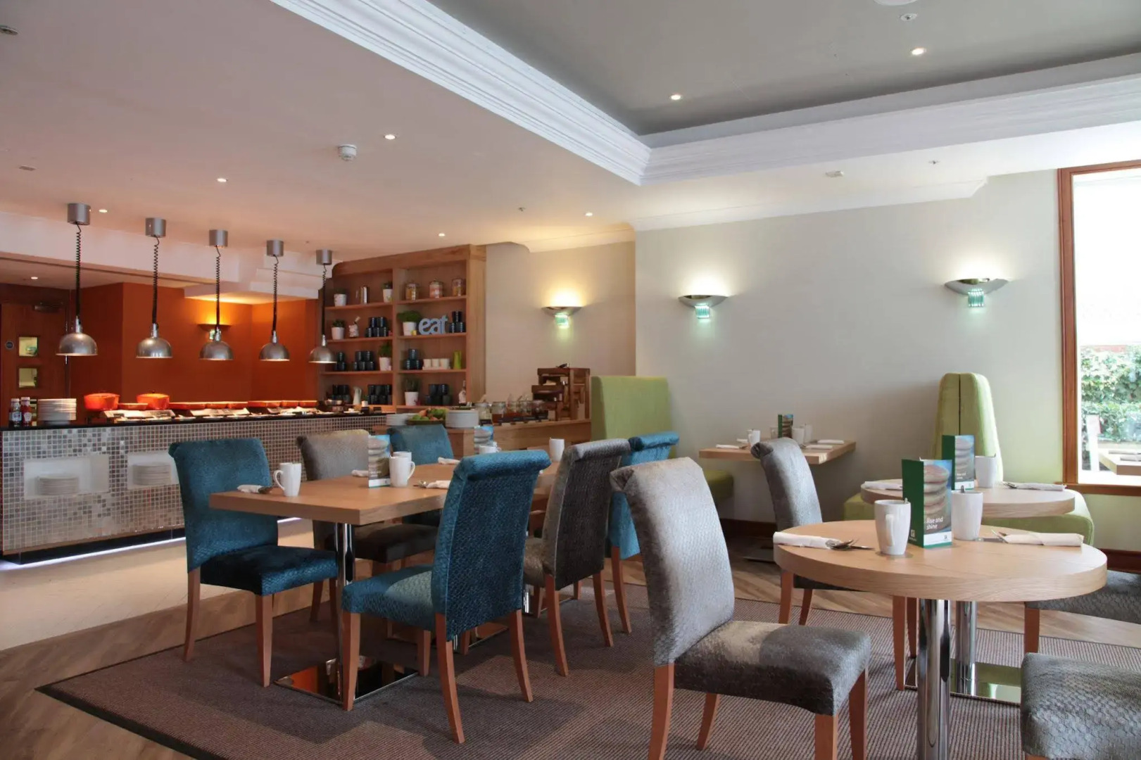 Photo - B&B HOTEL London Heathrow