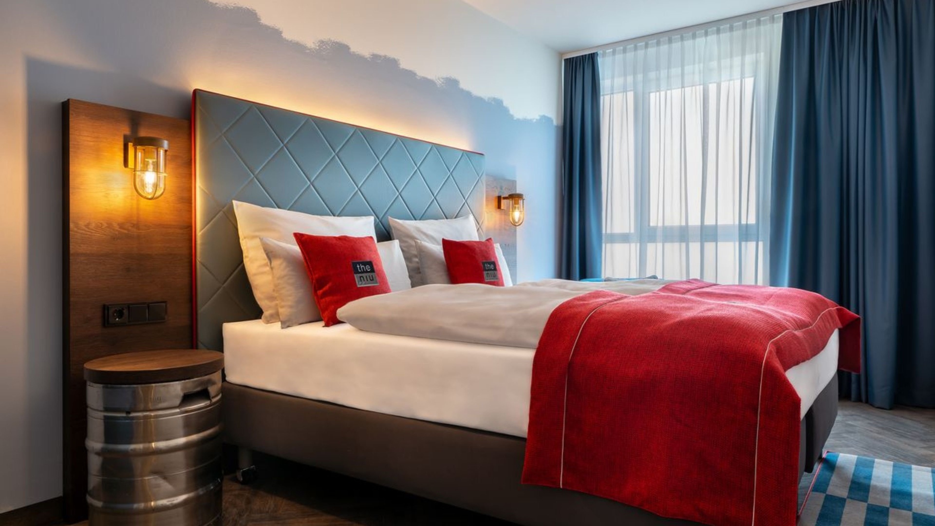 Photo - Holiday Inn - the niu, Keg Hamburg Ost by IHG