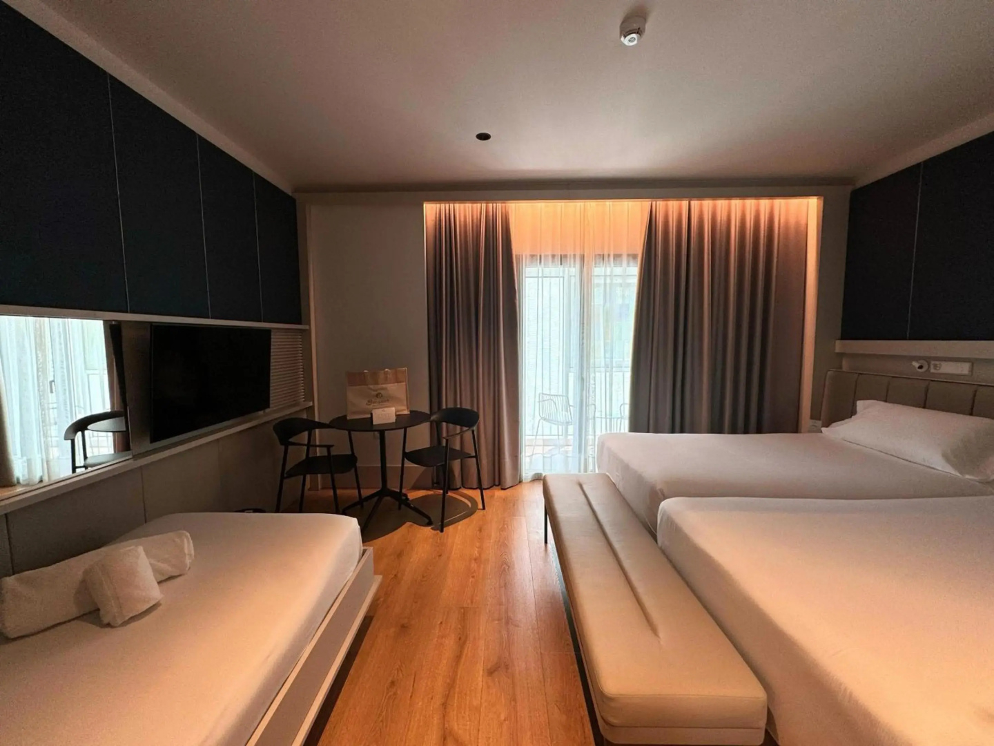 Photo - Becquer Hotel, Historic City Center