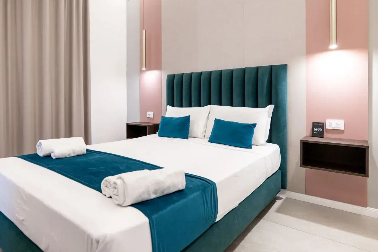 Photo - HOTIDAY Room Collection - Napoli Museo Suite