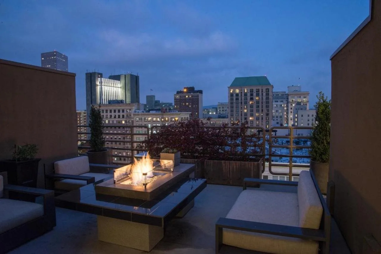 Photo - Sentinel Hotel