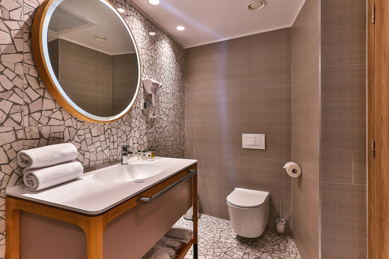 Photo - Carine Hotel Centar