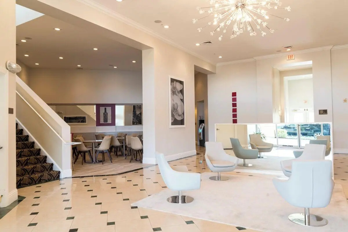 Foto - The Point Hotel & Suites