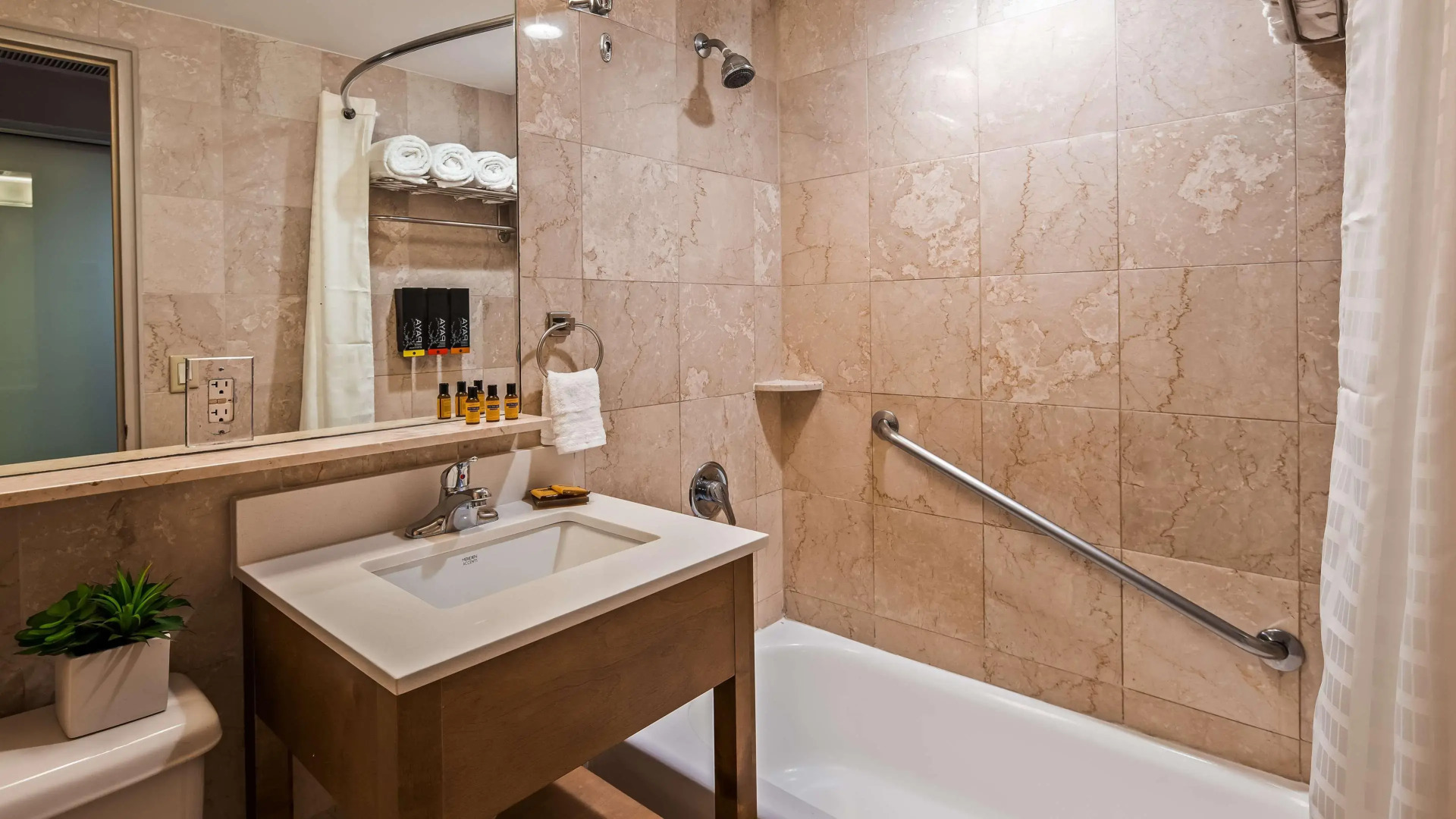 Photo - Best Western Plus Atlantic Beach Resort