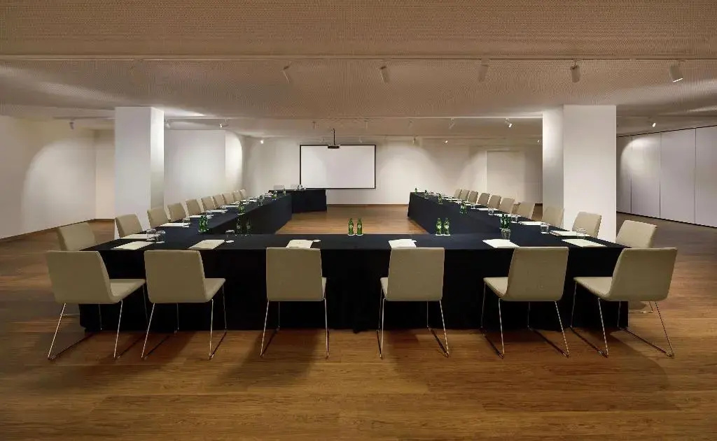 Photo - Boeira Garden Hotel Porto Gaia, Curio Collection by Hilton
