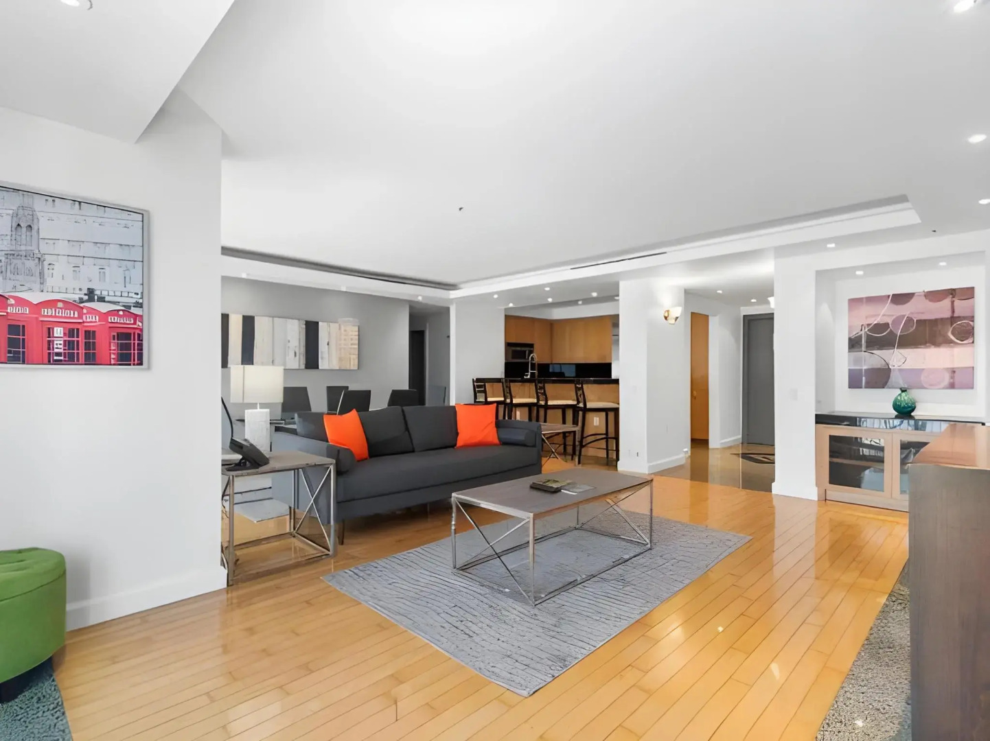 Photo - Fortune House Hotel Suites