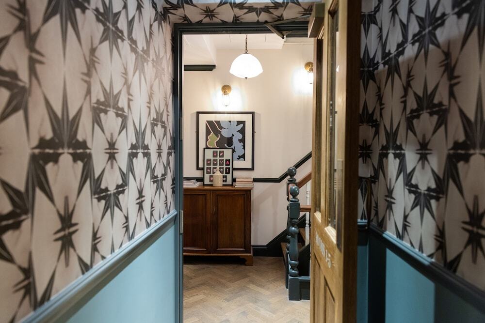 Photo - The Knight Of Nottinghill