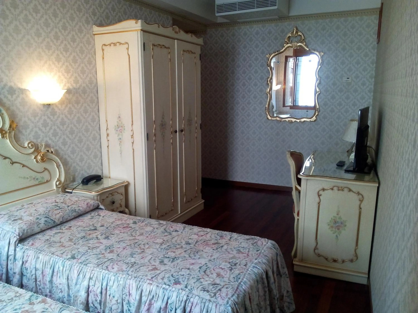 Photo - Hotel Diana