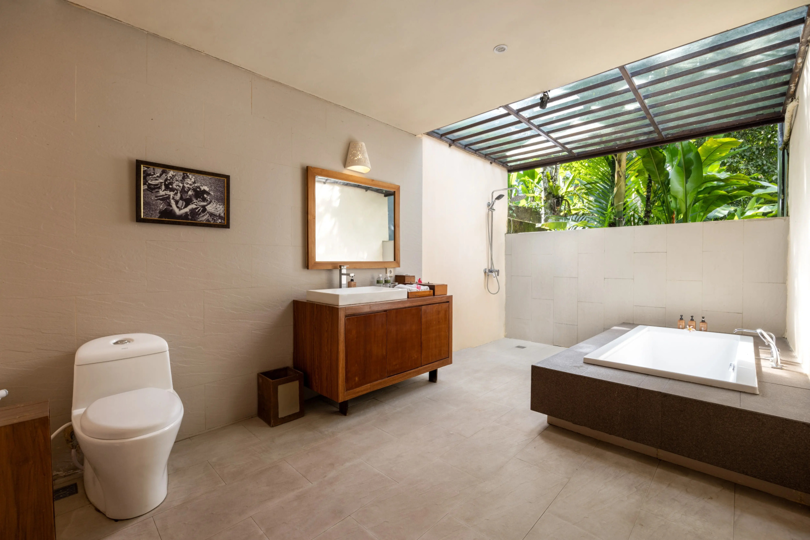 Photo - Senetan Villas and Spa Resort