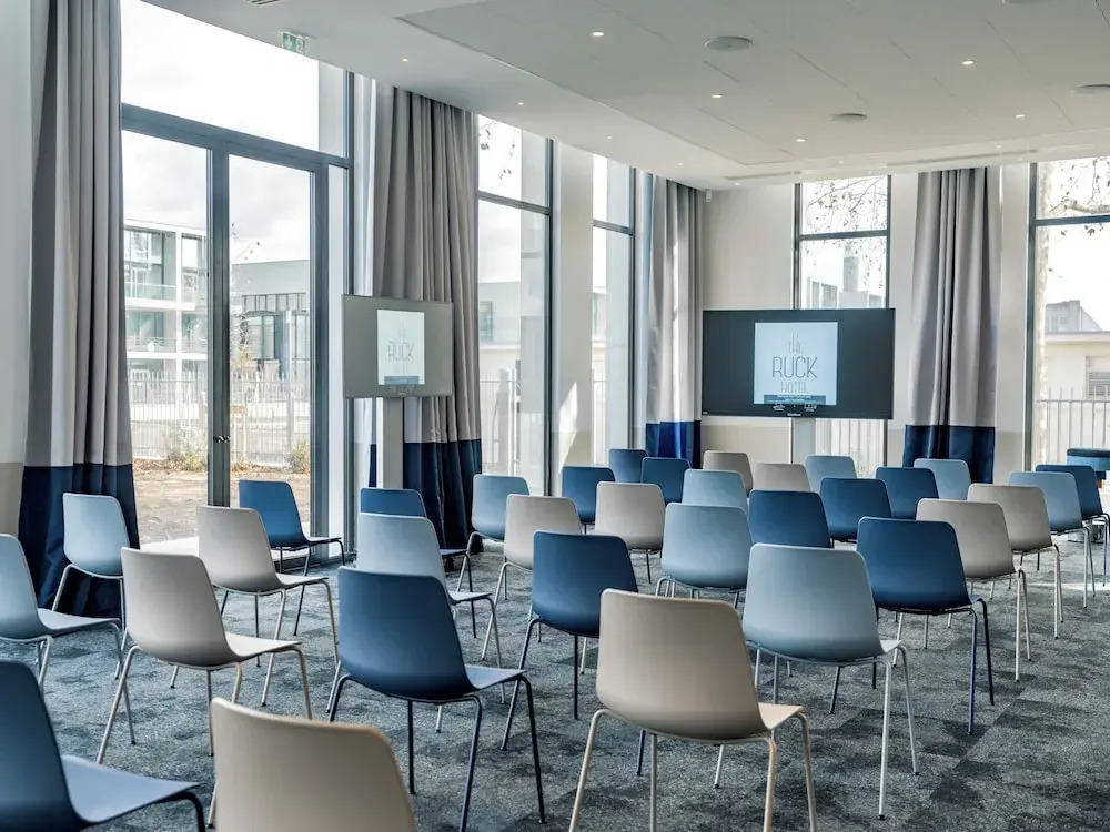 Photo - The Ruck Hotel