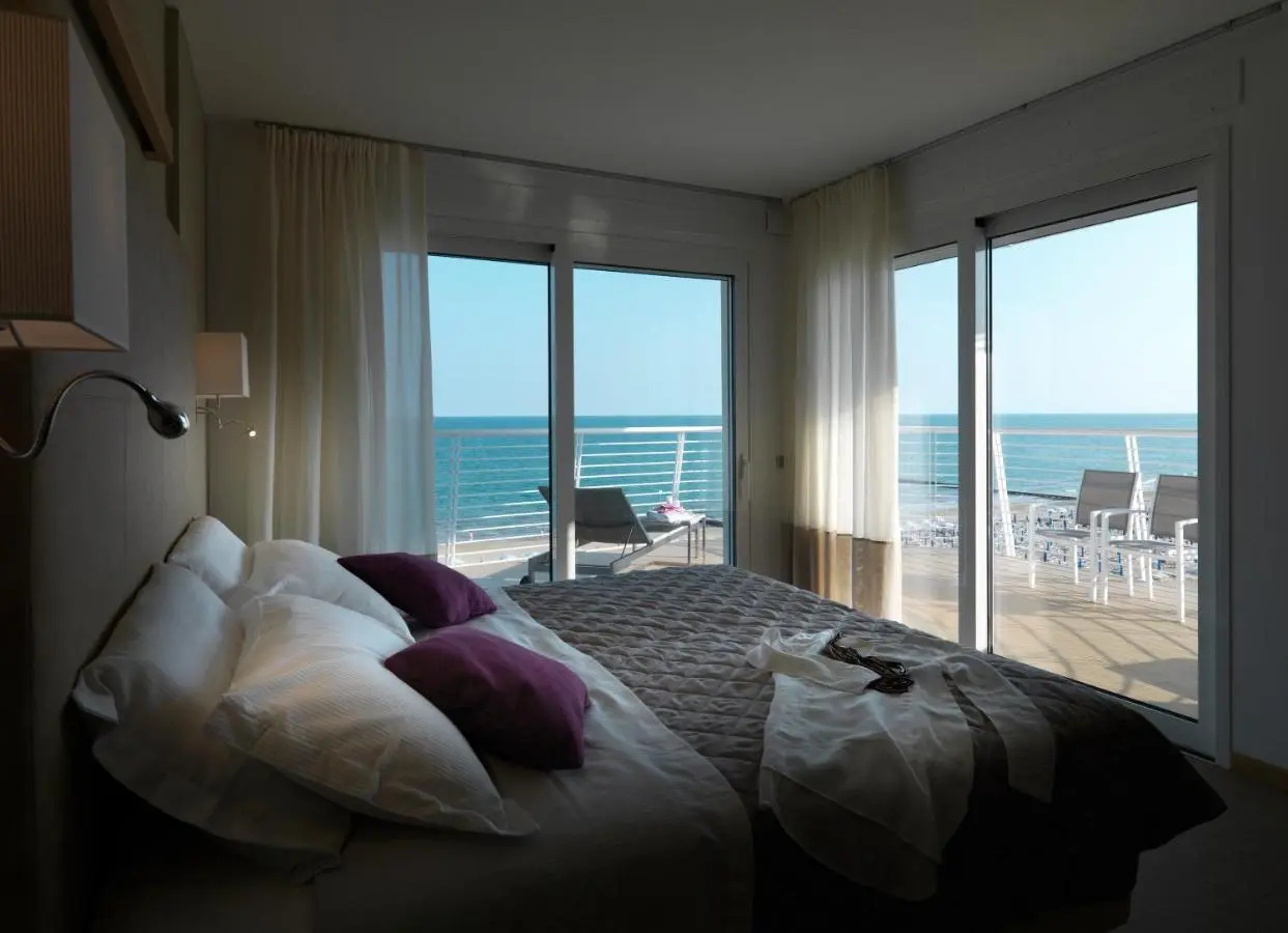 Photo - Hotel Le Soleil