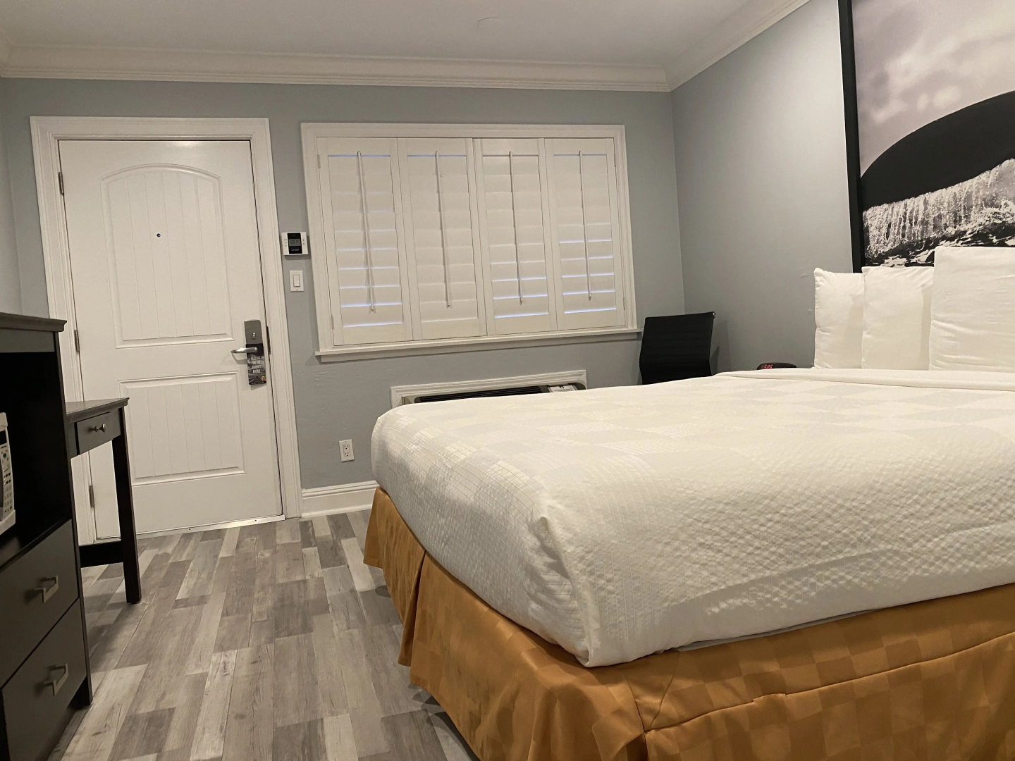 Photo - Aura Inn Monterey