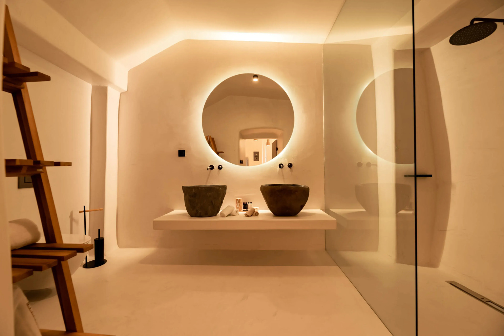 Photo - Twenty One Suites