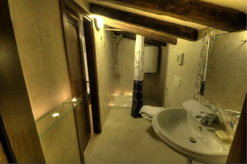 Photo - Traditional Stone House Kotli