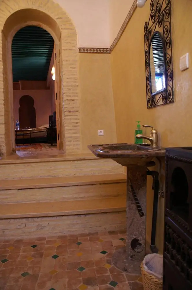 Photo - Riad Felloussia