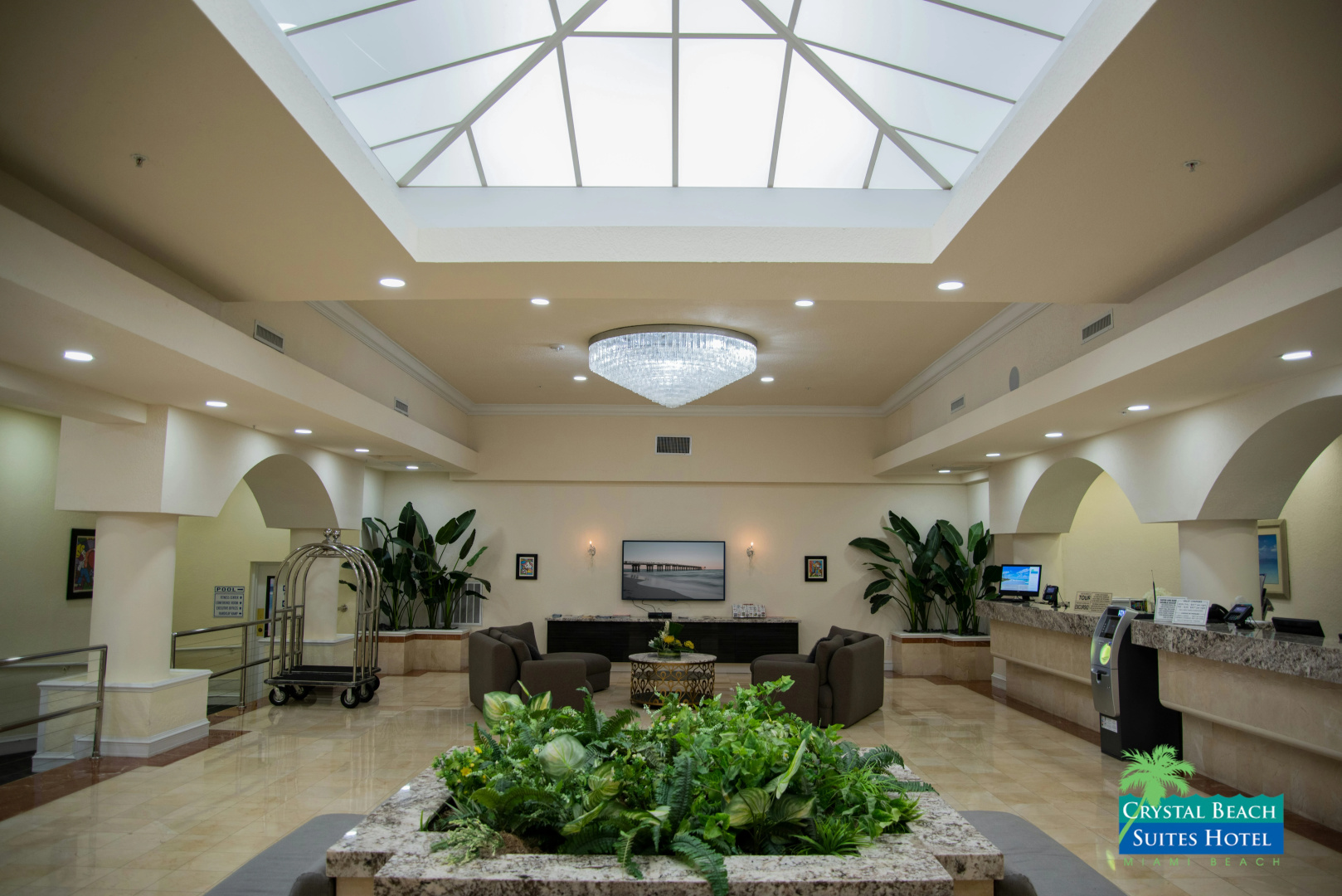 Photo - Crystal Beach Suites Miami Oceanfront Hotel