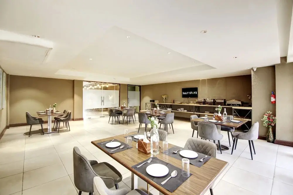 Photo - Saltstayz Premier - Cyber Hub