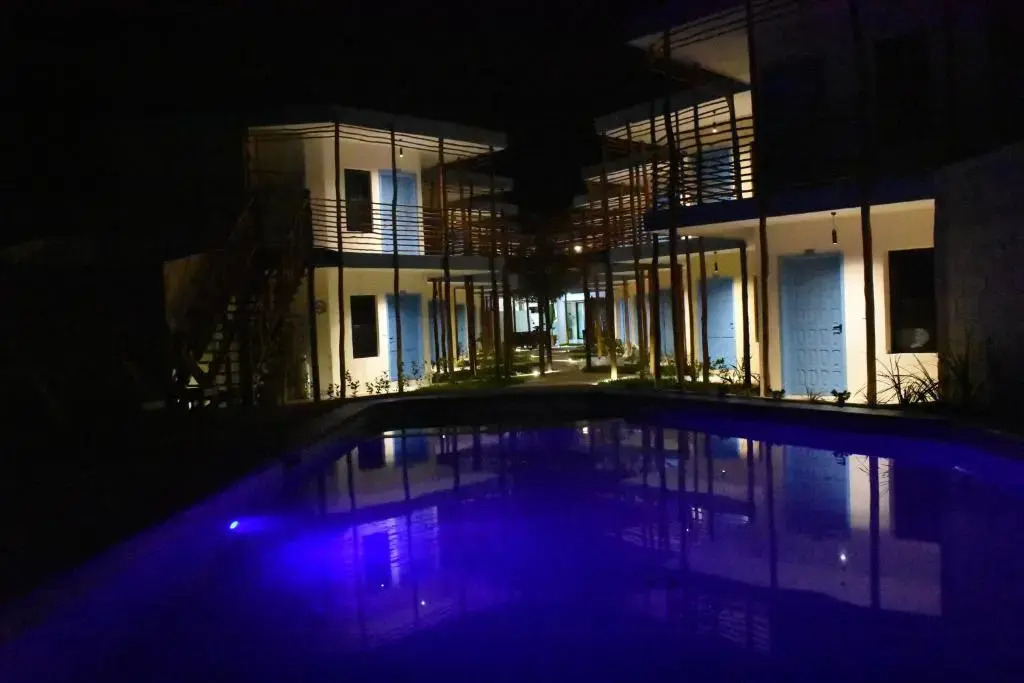 Photo - Luna Azul By Uvas