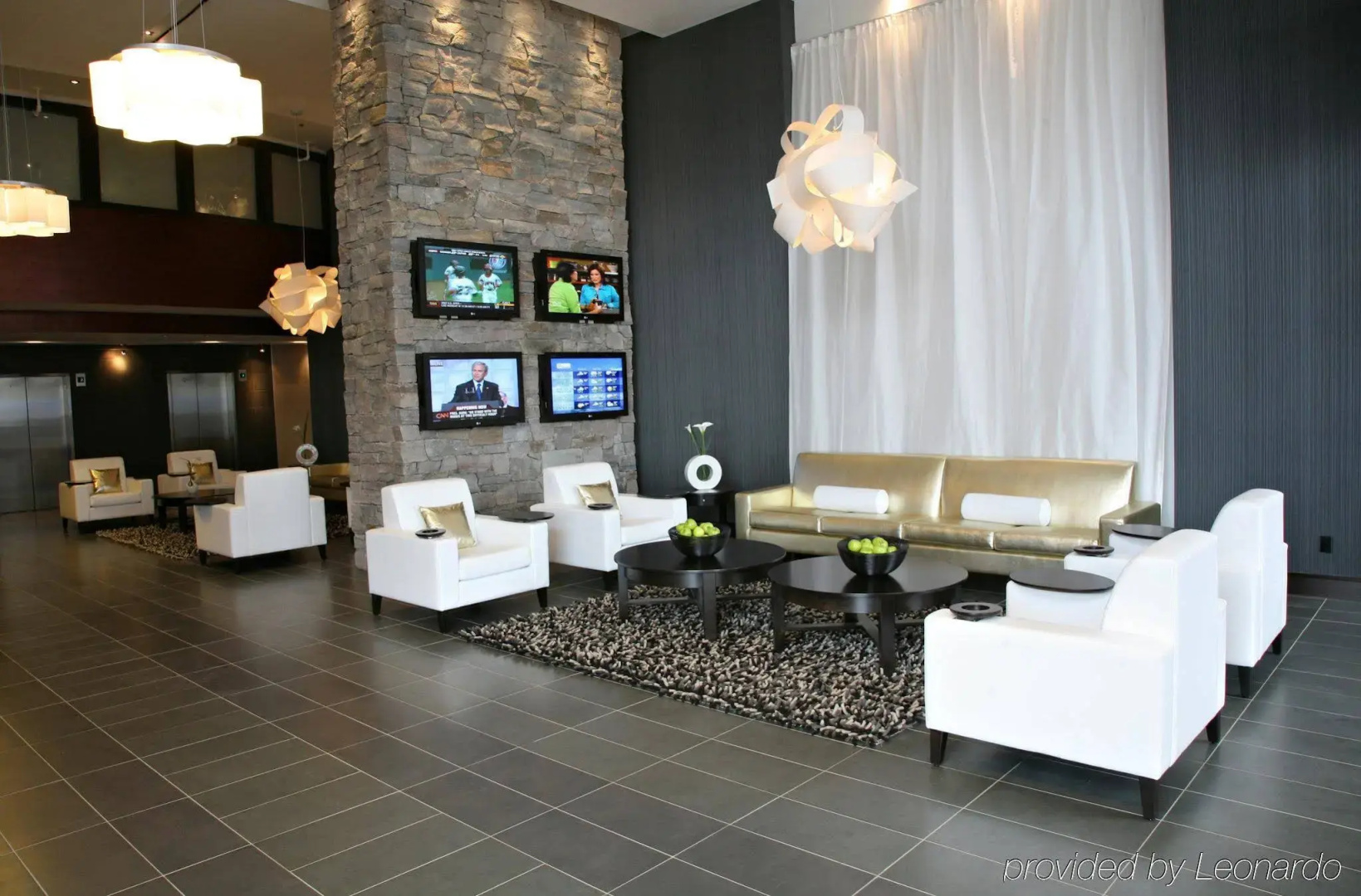 Foto - Sandman Signature Toronto Airport Hotel