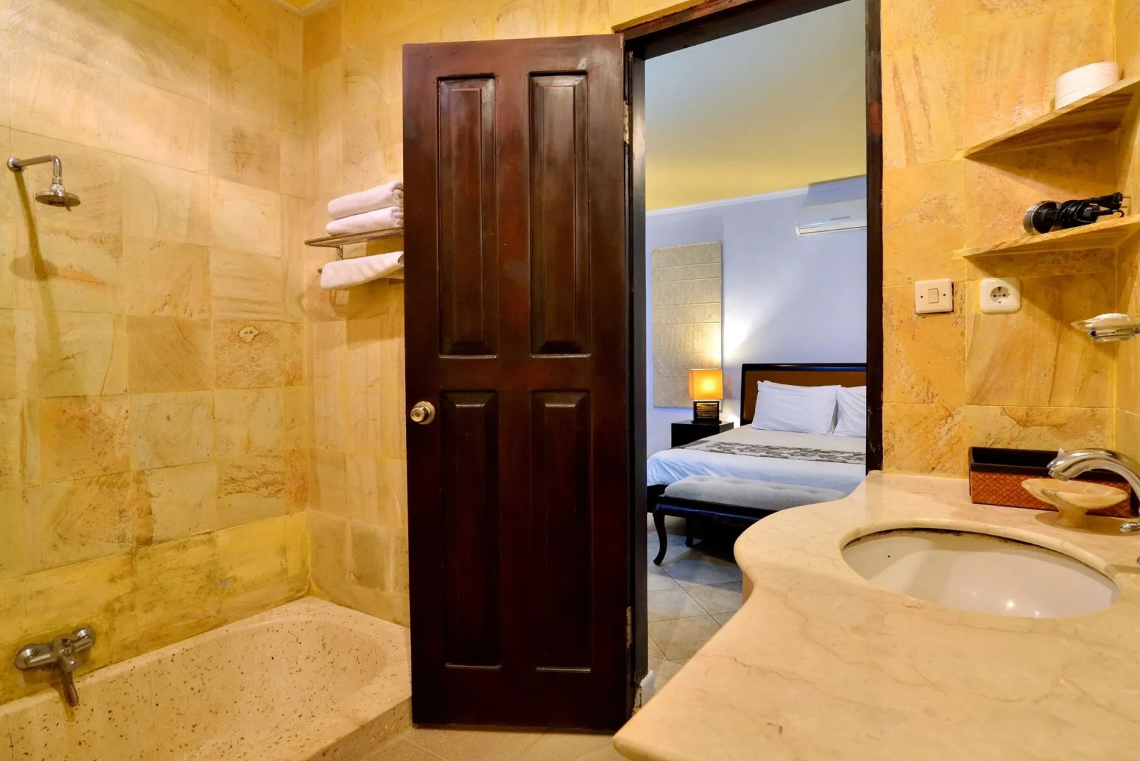 Foto - Dolphin Beach Bali