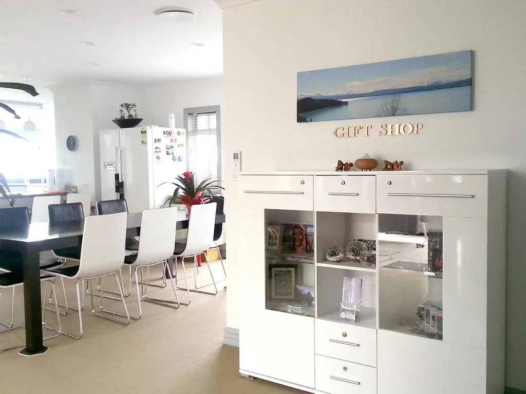 Photo - Lush & Co Auckland Bed & Breakfast