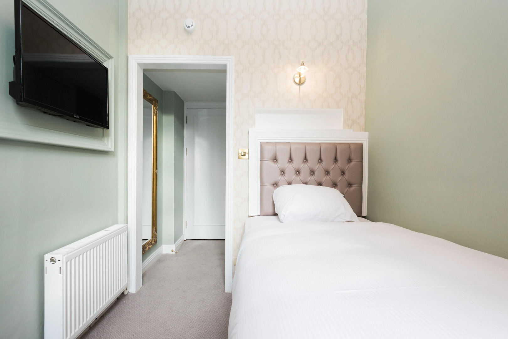 Photo - Stauntons on the Green Hotel