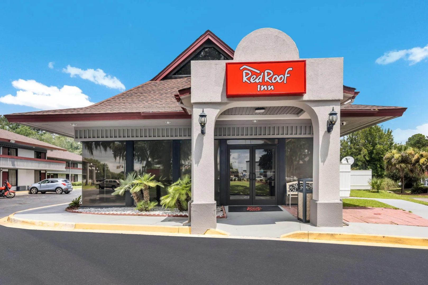 Photo - Red Roof Inn Savannah – Southside/Midtown