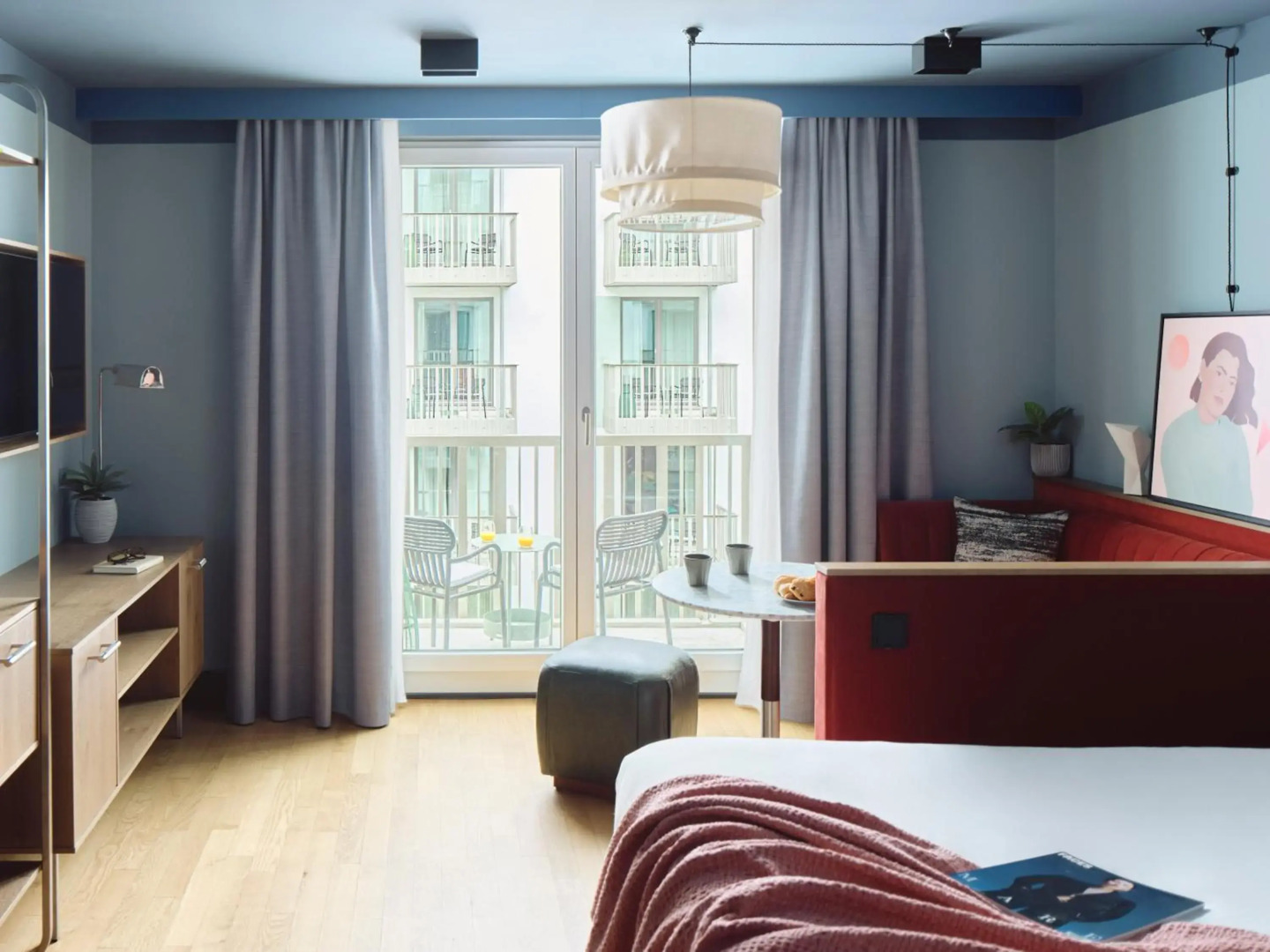 Photo - Schwan Locke