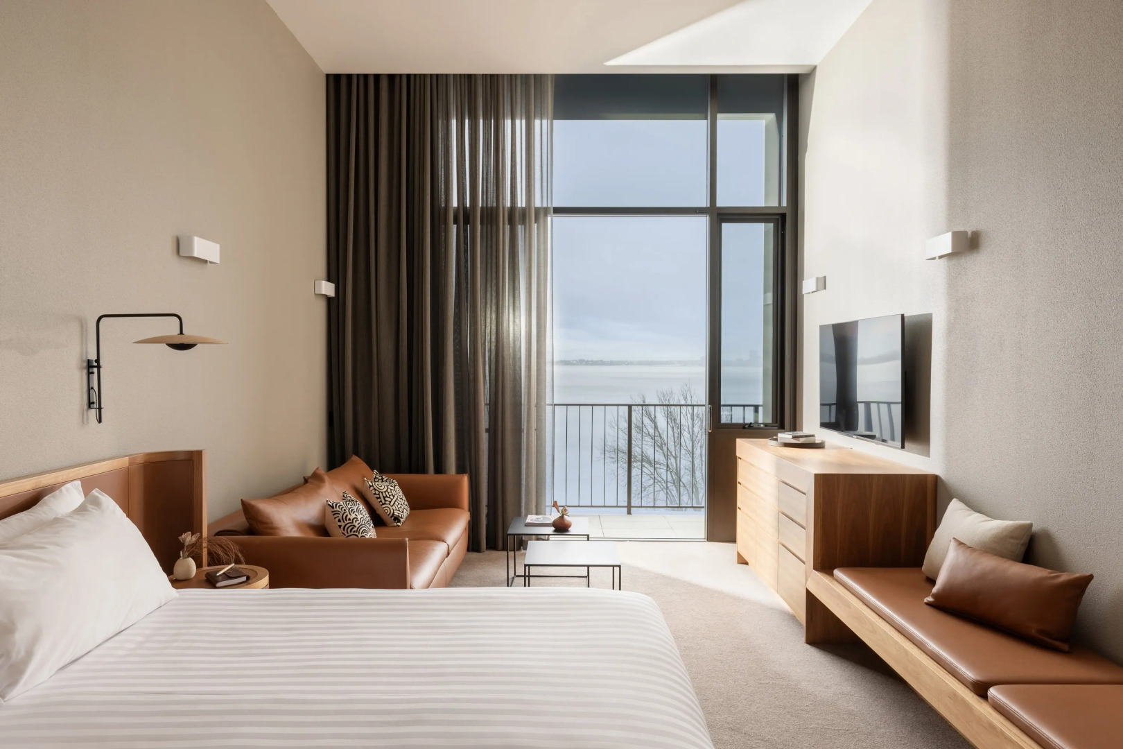 Photo - Wonil Hotel Perth - Handwritten Collection