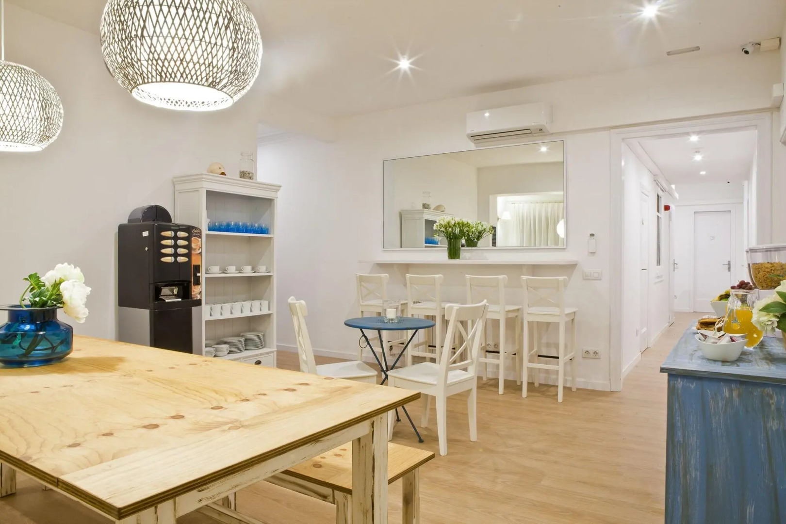 Photo - Blue Barcelona