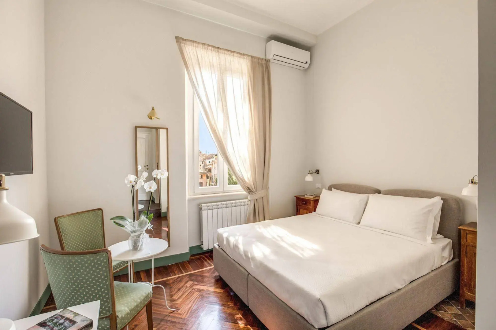 Photo - Tree Charme Trilussa