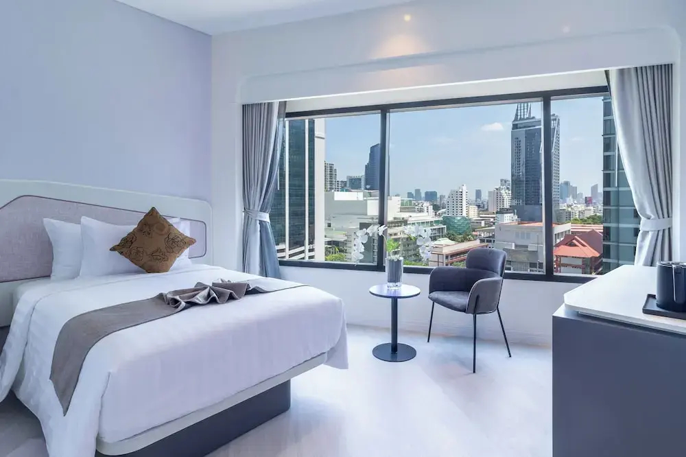 Photo - Queensland Hotel Bangkok