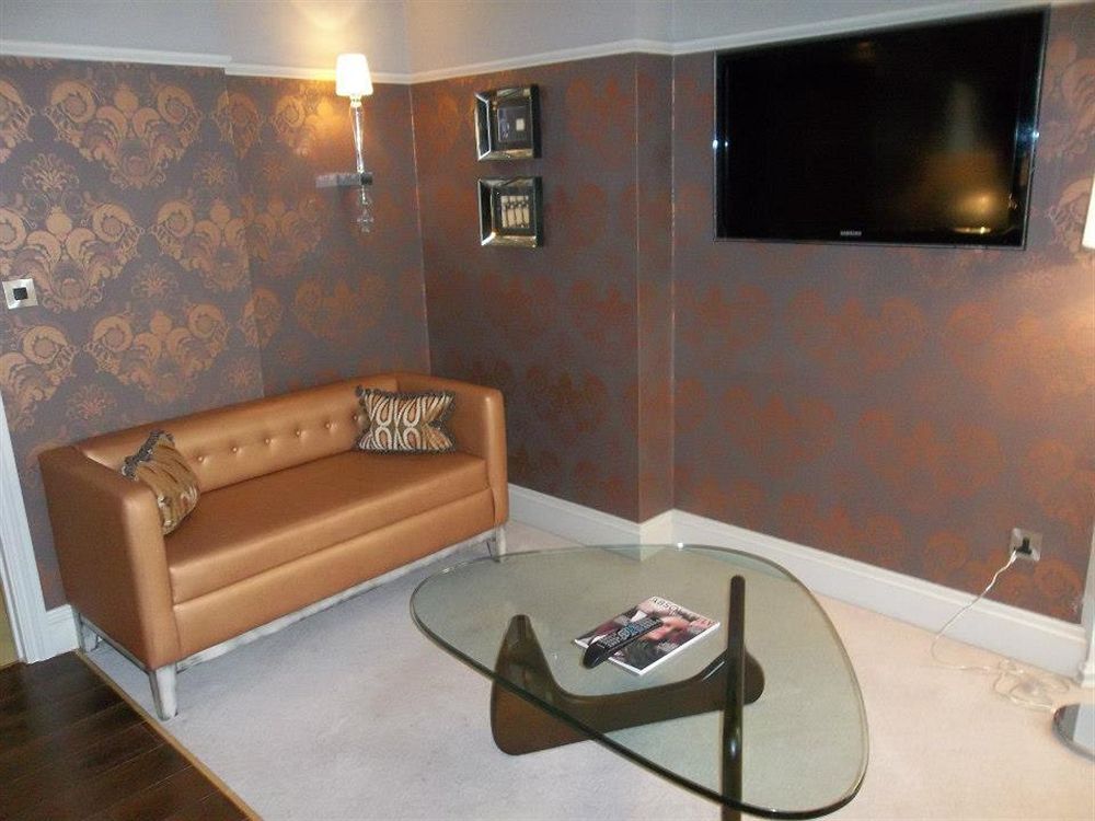 Photo - The Drayton Court Hotel