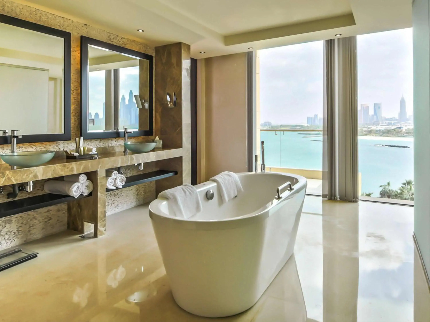 Photo - Rixos The Palm Hotel & Suites