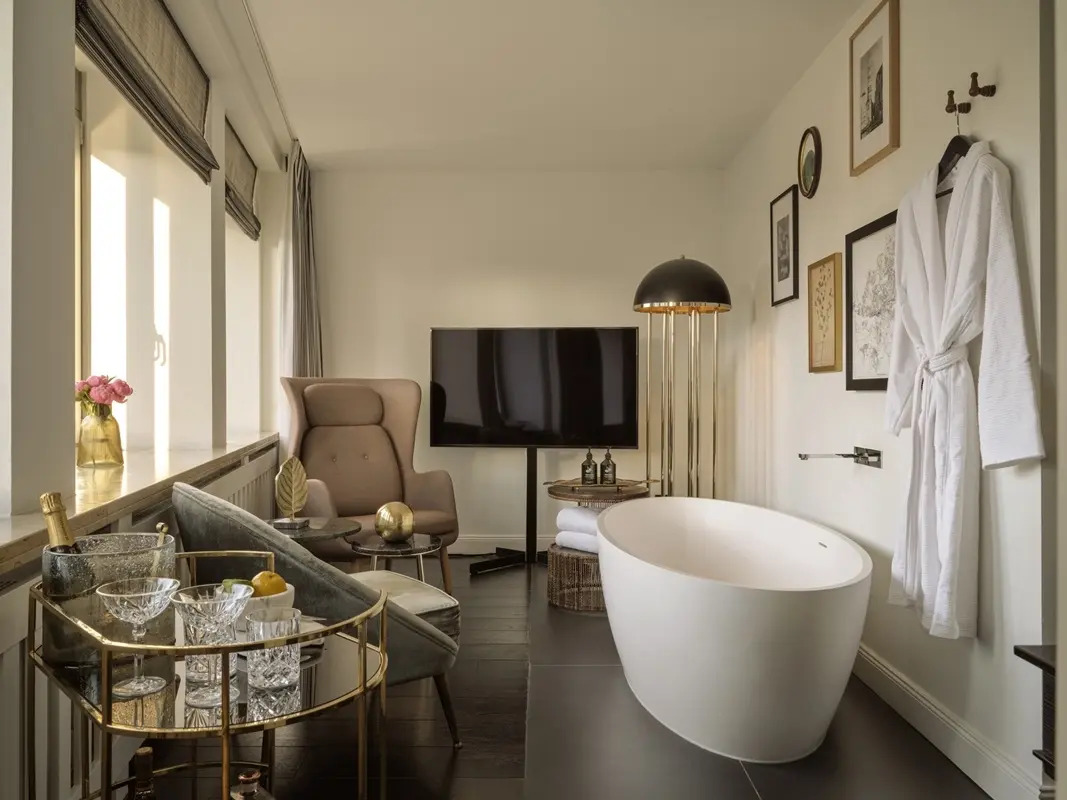 Photo - The Nikolai Hamburg - Leonardo Limited Edition