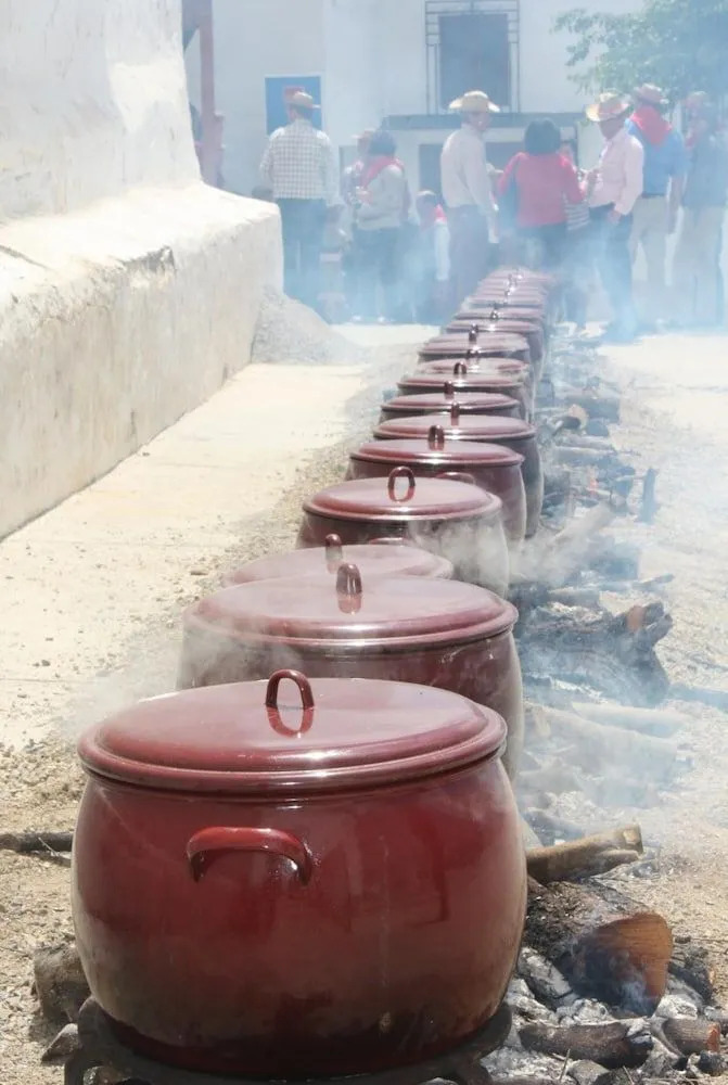 Photo - Las Chimeneas