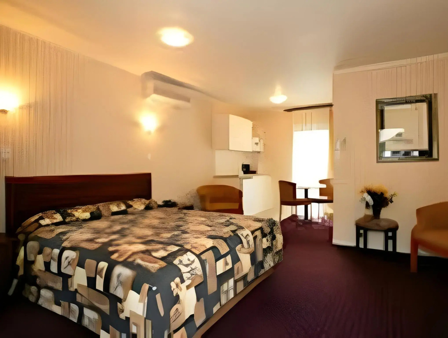 Photo - Cornwall Park Motor Inn